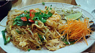 Basil Thai Mt Pleasant food