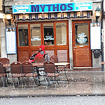 Mythos Taverne inside
