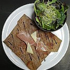 A Fleur de Pate food