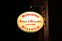 Pizzeria Da Sabato E Claudia inside