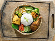 Rumah Makan Salero Nusantara food