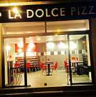 La Boite A Pizza inside