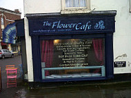 Flower Cafe outside