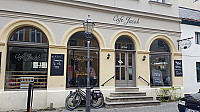 Café Jacob outside