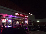 Ledo Pizza outside