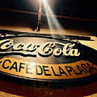 Café De La Plaza outside