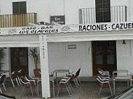 Cafe Los Claveles outside