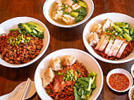 Lum Kee Wan Than Mee Lín Jì Yún Tūn Miàn Kim Fong Cafe food