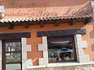 Panaderia Eduardo Perez Laina outside