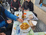 Orellas Bande food