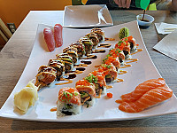 Sushi Aji inside