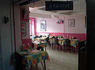 Pizzeria Restaurant O Napoli inside