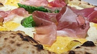 Nanà Pizzeria food