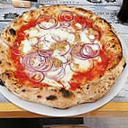 Pizzeria Pomodoro E Mozzarella food