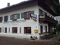 Gasthof Kriechbaumer outside