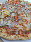 Pizz'ajò food