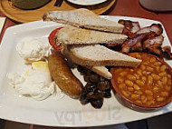 Patisserie Valerie Victoria Station food