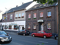 Restaurant & Hotel Zur Post outside