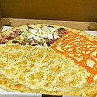 Chico's Pizzas food
