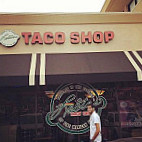 Lolitas Taco Shop outside