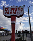 The Donut Man outside