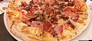 Pizzería Carlos food