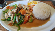 Dang's Thai Cuisine food