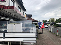 Eiscafe Engelbertz outside