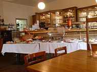 Restaurant Glühwurm food
