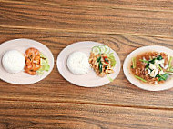 Phoenix Kitchen Bā Wàn Měi Shí Jiē food