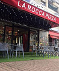 La Rocca Pizza inside