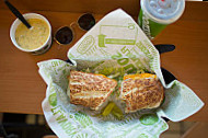 Quiznos food