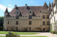 Le Château outside