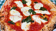 Pizza Napoletana food