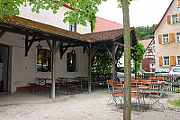 Gaststätte Grüner Schwan GmbH outside