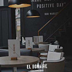Café Bonaire inside