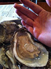 Pearlz Oyster food
