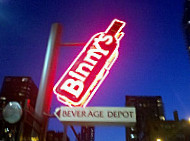 Binny's Beverage Depot Downtown inside