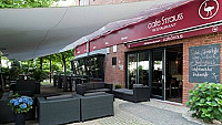 Café Strauss inside