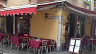 Pizzeria Al Faro inside