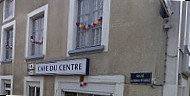 Le Café Du Centre inside
