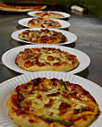 Gianni's Pizza food