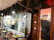 Brasserie, Des Arcades inside