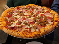 Thunderzone Pizza And Tap House food