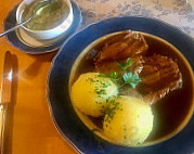 Schwanenbräu food
