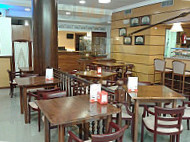 Es Trajo Cafeteria inside