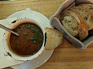 Zwickl - Gastlichkeit am Viktualienmarkt food