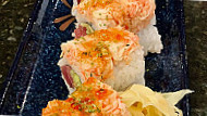 Maki Sushi Bistro food