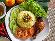 Nasi Ayam Pok Seng food
