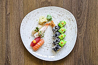 Toki Sushi inside